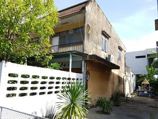 For sale studio townhouse in Khlong San, Bangkok