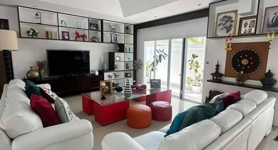 For sale 4 bed house in Bang Lamung, Chonburi