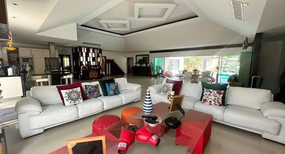 For sale 4 bed house in Bang Lamung, Chonburi