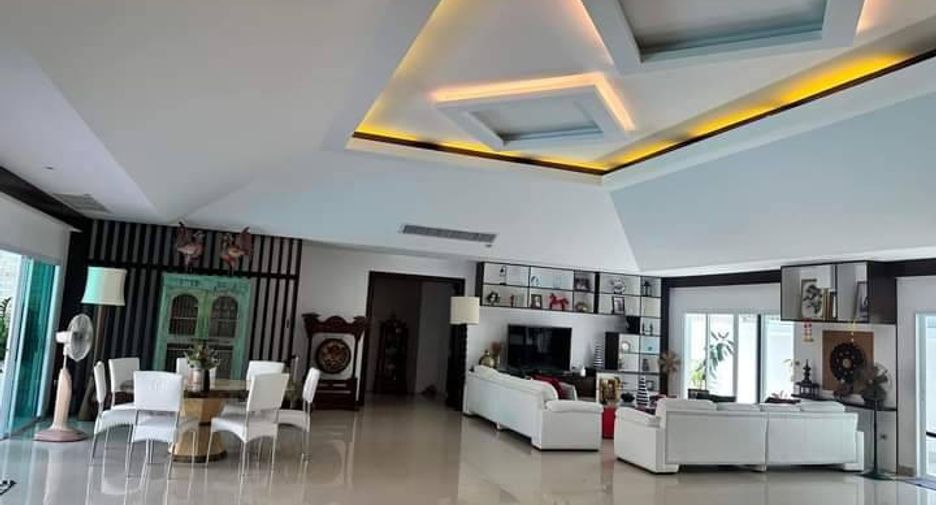 For sale 4 bed house in Bang Lamung, Chonburi