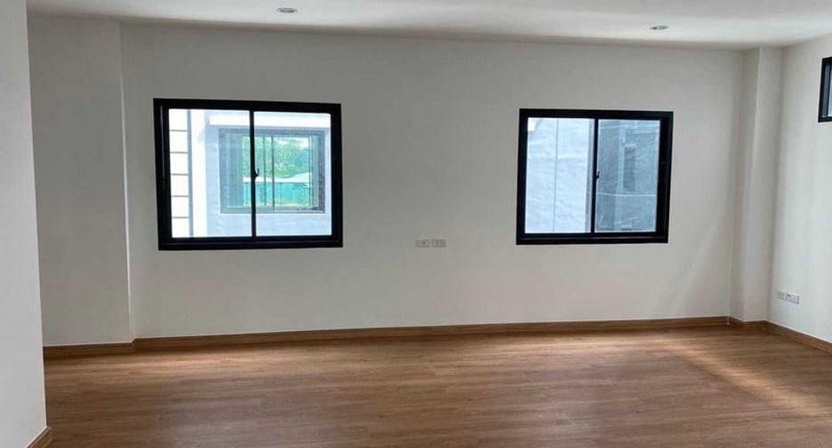 For sale and for rent 5 bed office in Bang Phli, Samut Prakan