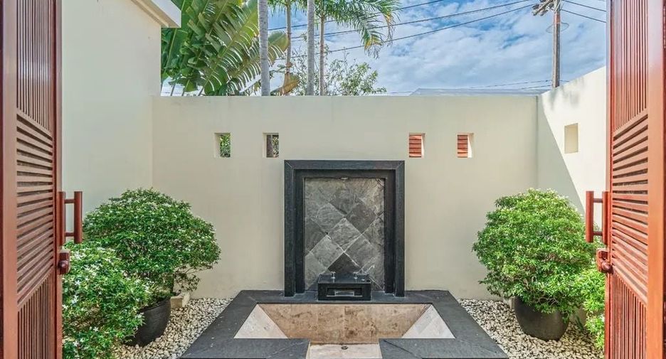 For sale 4 bed villa in Mueang Phuket, Phuket