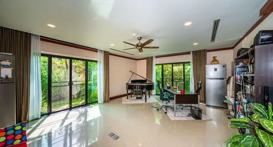 For sale 4 bed villa in Mueang Phuket, Phuket