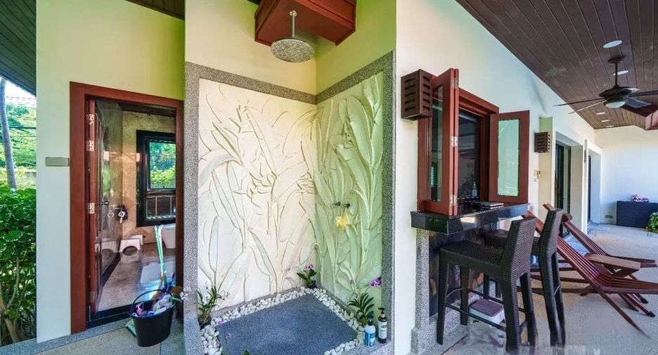 For sale 4 bed villa in Mueang Phuket, Phuket