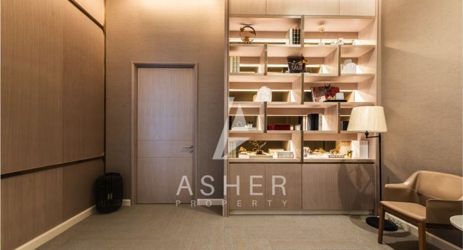 For sale 3 bedrooms condo in Khlong San, Bangkok
