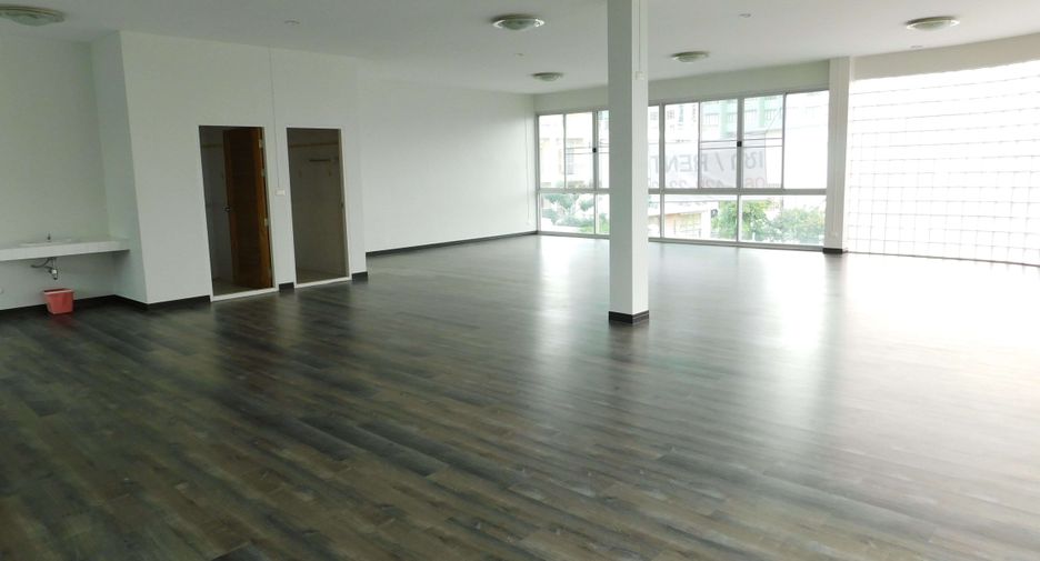 For rent 6 Beds office in Ratchathewi, Bangkok