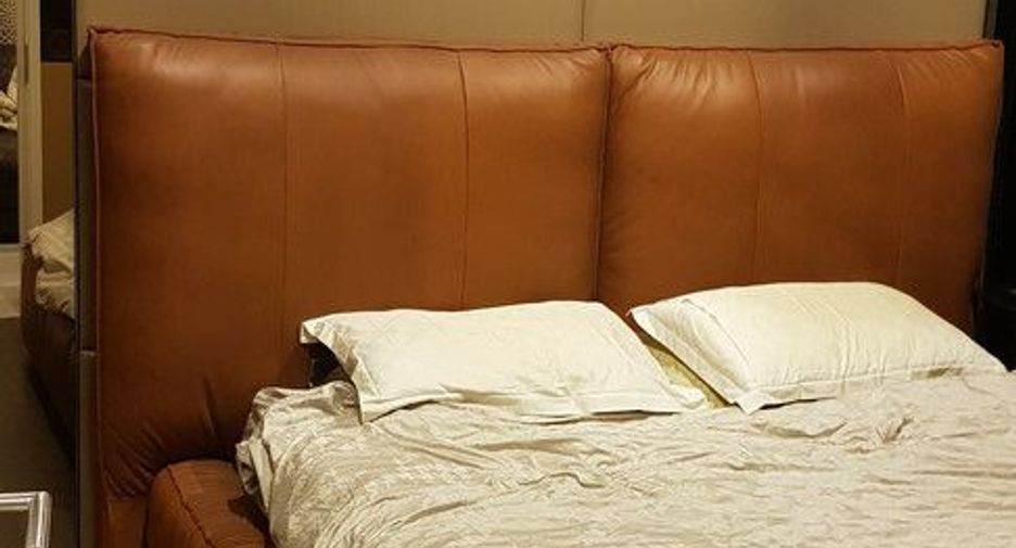For rent 1 bed condo in Sathon, Bangkok