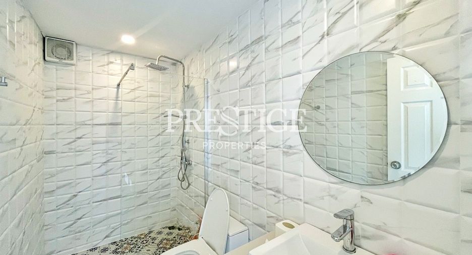 For sale 6 ベッドルーム house in Sattahip, Chonburi