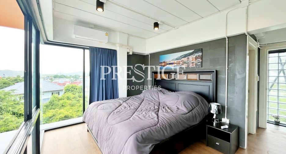 For sale 6 ベッドルーム house in Sattahip, Chonburi