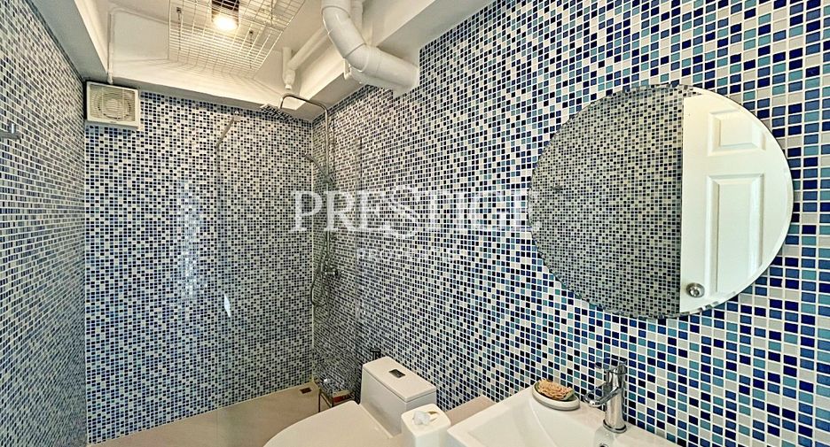 For sale 6 ベッドルーム house in Sattahip, Chonburi