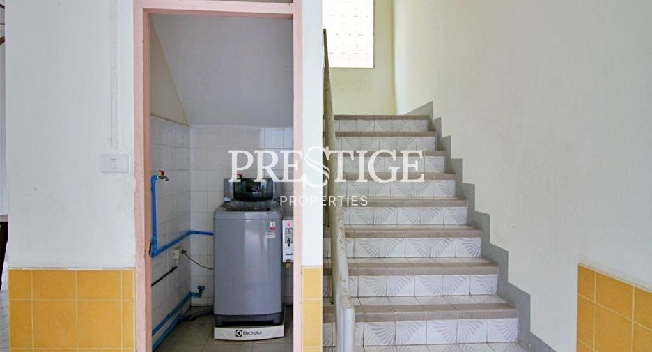Local comercial en venta de 15 habitaciones en Bang Lamung, Chonburi
