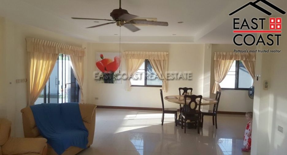 For sale 4 bedrooms house in East Pattaya, Pattaya