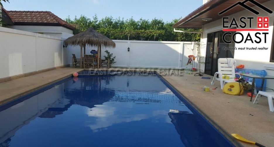 For sale 4 bedrooms house in East Pattaya, Pattaya