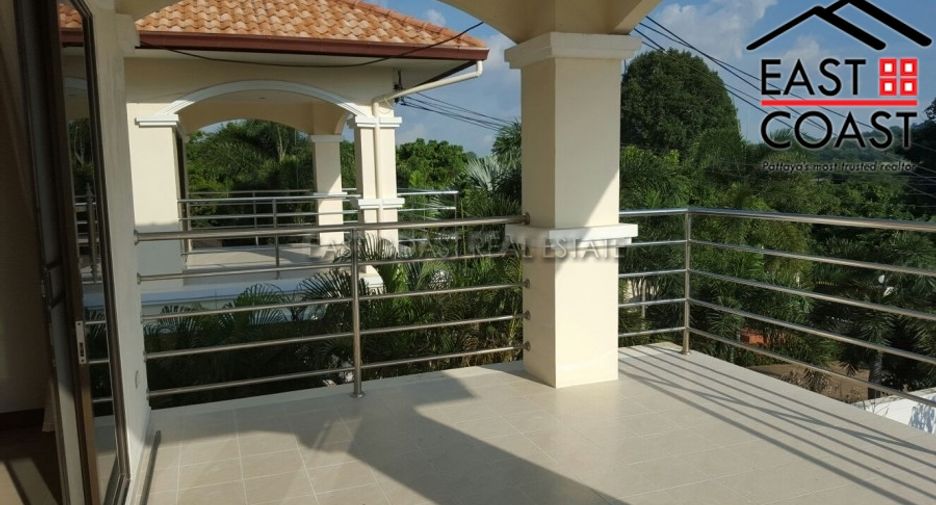 For sale 4 bedrooms house in East Pattaya, Pattaya
