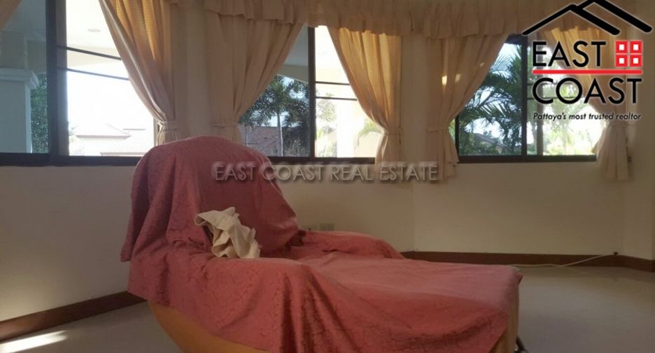 For sale 4 bedrooms house in East Pattaya, Pattaya