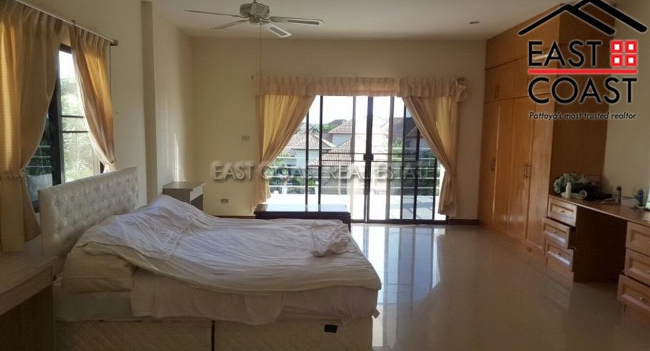 For sale 4 bedrooms house in East Pattaya, Pattaya