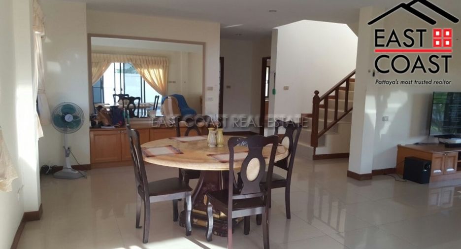 For sale 4 bedrooms house in East Pattaya, Pattaya