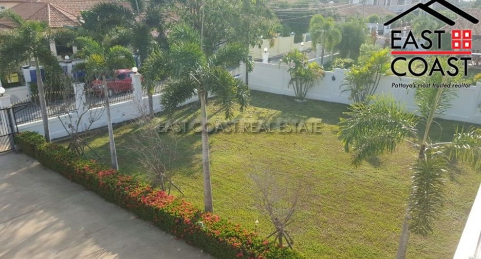 For sale 4 bedrooms house in East Pattaya, Pattaya
