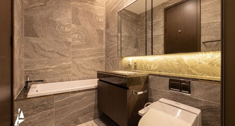 For rent 1 bed condo in Khlong Toei, Bangkok