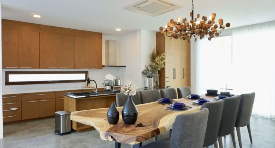 For rent and for sale 5 bedrooms house in San Sai, Chiang Mai