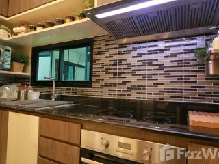 For sale 5 Beds house in Din Daeng, Bangkok
