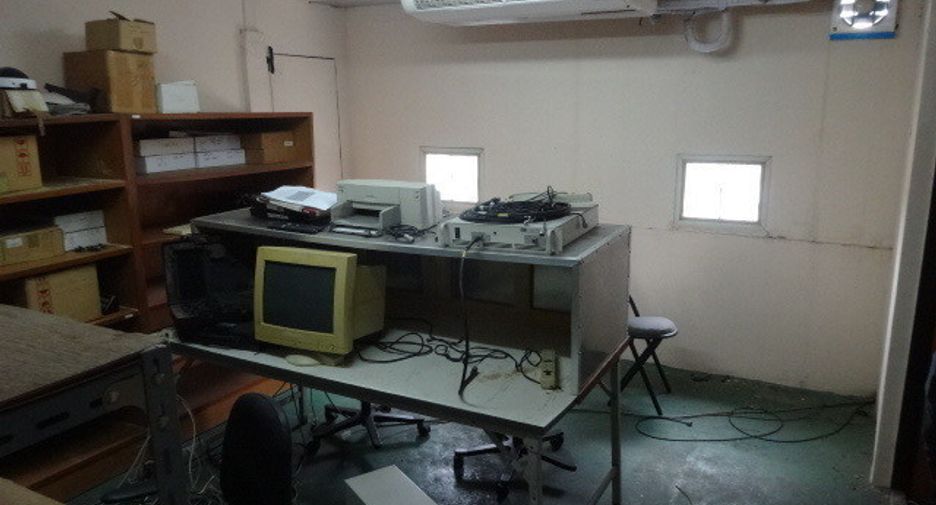 For sale 5 bedrooms retail Space in Phra Khanong, Bangkok