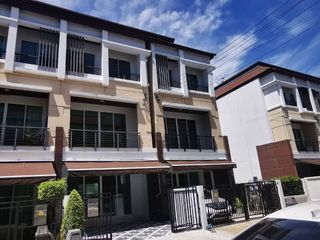 For sale 3 bed townhouse in Bueng Kum, Bangkok
