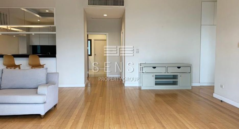 Condo en alquiler de 4 habitaciones en Watthana, Bangkok