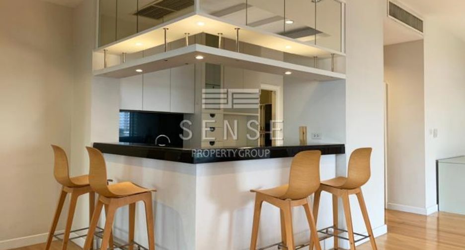 Condo en alquiler de 4 habitaciones en Watthana, Bangkok