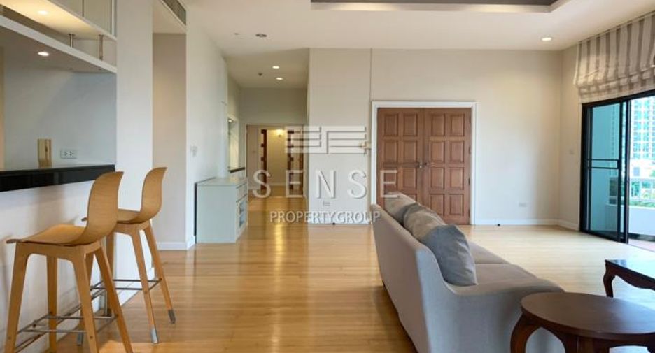 Condo en alquiler de 4 habitaciones en Watthana, Bangkok
