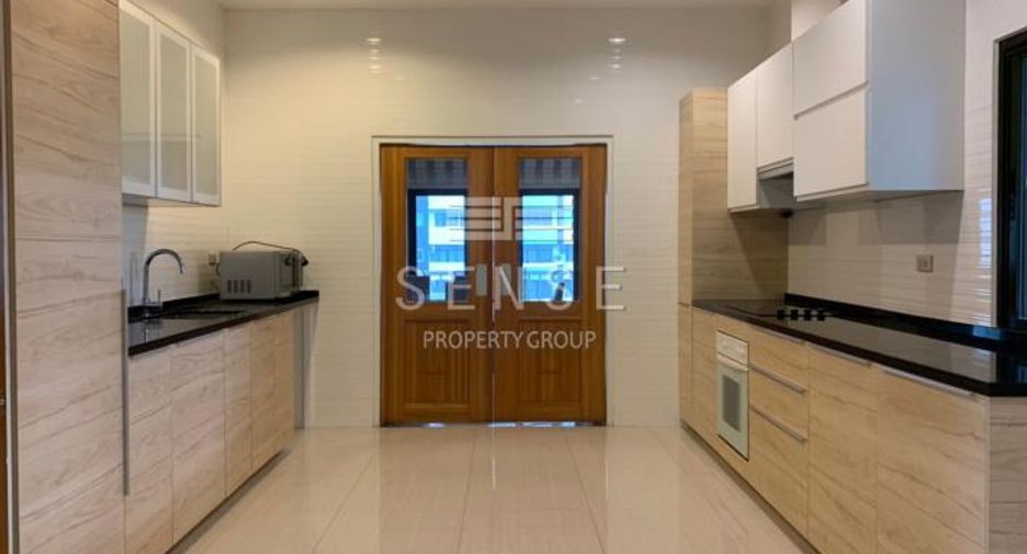 Condo en alquiler de 4 habitaciones en Watthana, Bangkok