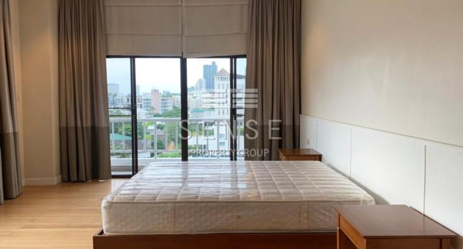 Condo en alquiler de 4 habitaciones en Watthana, Bangkok