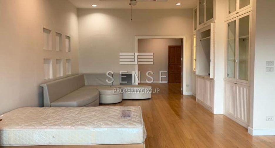 Condo en alquiler de 4 habitaciones en Watthana, Bangkok