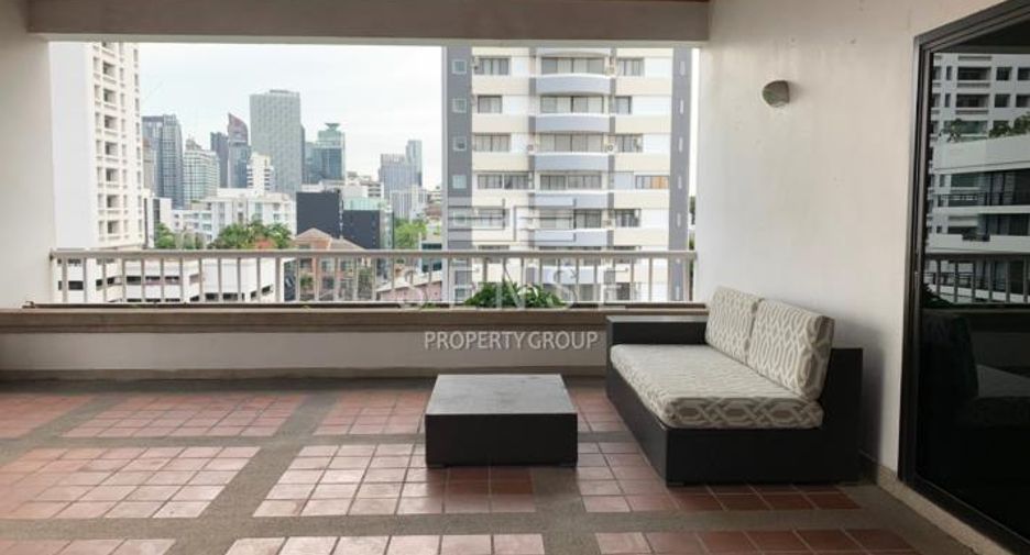Condo en alquiler de 4 habitaciones en Watthana, Bangkok