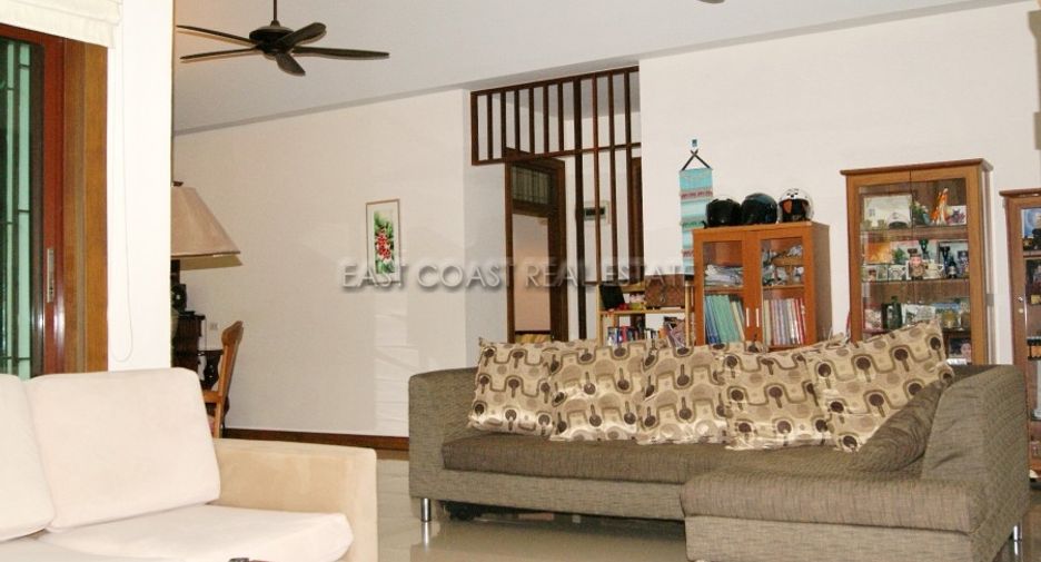 For sale 3 bedrooms house in Bang Lamung, Chonburi