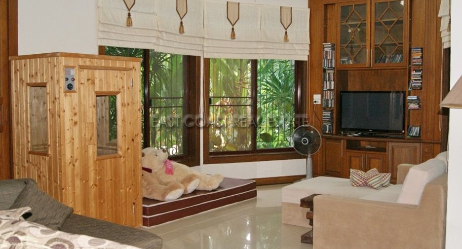 For sale 3 bedrooms house in Bang Lamung, Chonburi