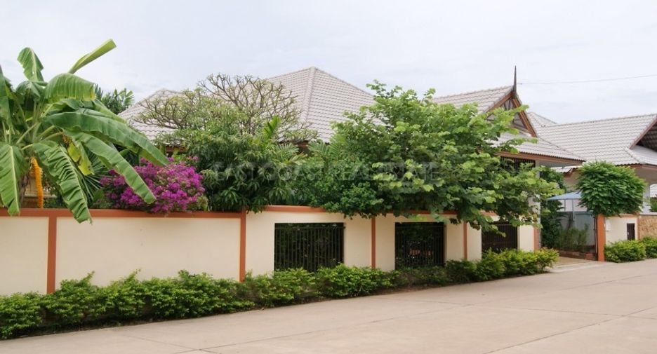 For sale 3 bedrooms house in Bang Lamung, Chonburi