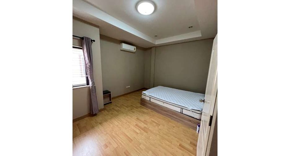 For rent 2 bed townhouse in Mueang Chiang Rai, Chiang Rai