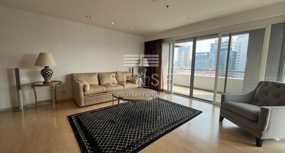 For rent 2 bedrooms condo in Watthana, Bangkok