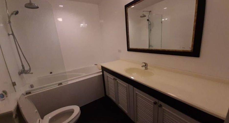 Condo en alquiler de 2 habitaciones en Phra Nakhon, Bangkok