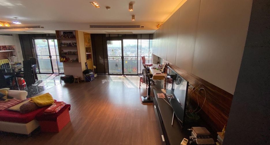 For sale studio condo in Phaya Thai, Bangkok