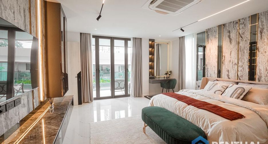 Villa zum Kauf mit 6 Zimmer in Bang Lamung, Chonburi