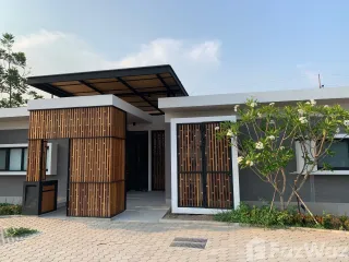 For sale 3 bed villa in Saraphi, Chiang Mai