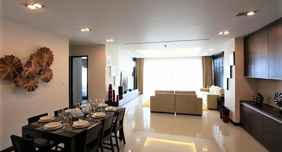 For sale 3 bedrooms condo in Jomtien, Pattaya