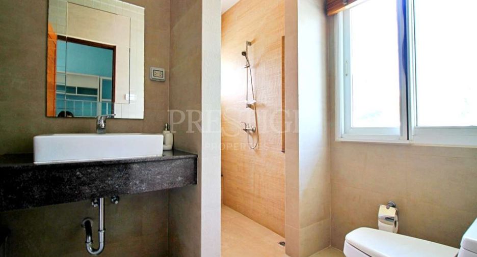 Casa en venta y en alquiler de 3 habitaciones en Bang Lamung, Chonburi
