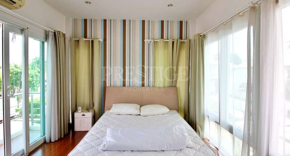 Casa en venta y en alquiler de 3 habitaciones en Bang Lamung, Chonburi