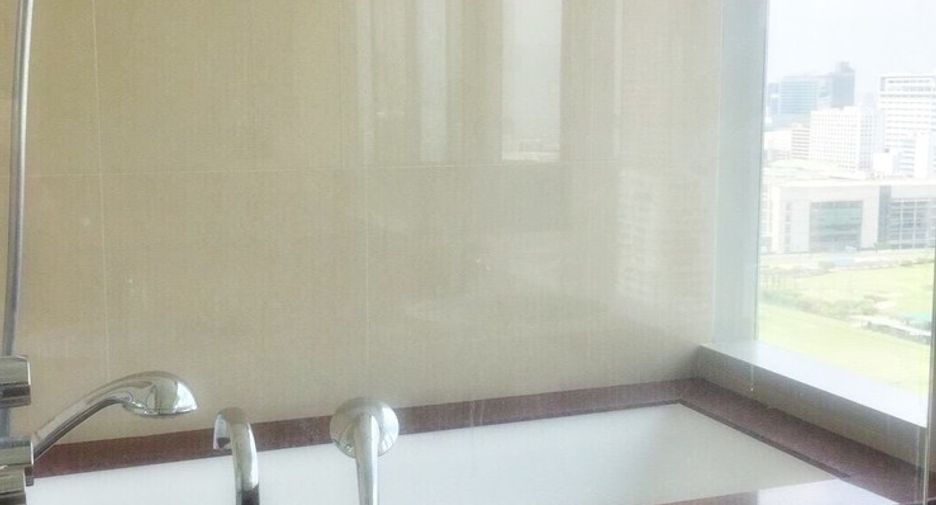 Condo en alquiler de 3 habitaciones en Pathum Wan, Bangkok