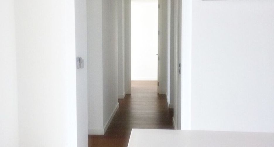 Condo en alquiler de 3 habitaciones en Pathum Wan, Bangkok