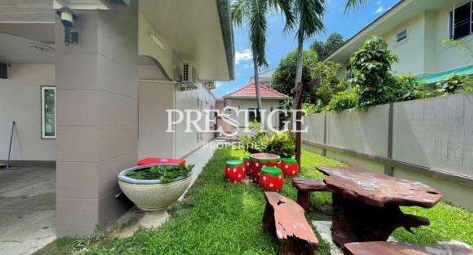 For sale 5 bedrooms house in Bang Lamung, Chonburi