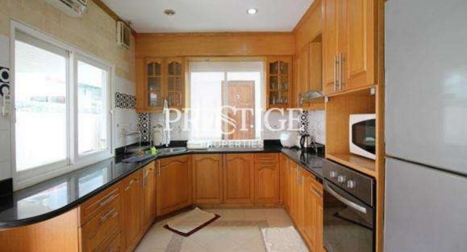 For sale 5 bedrooms house in Bang Lamung, Chonburi